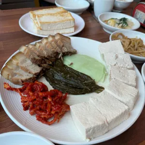 맷돌로만 사진