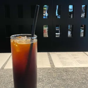 컨플릭트 스토어 사진
