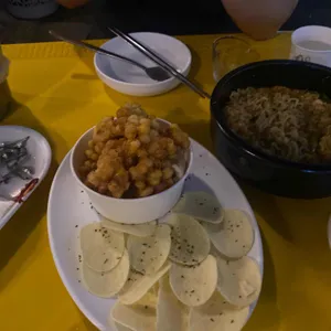 저수지 사진