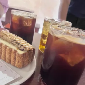 파롤앤랑그 사진