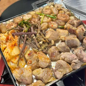 막심 사진