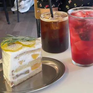 크레뮤 러빙 클럽 사진