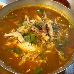 고기오징어순대엔연어장 사진