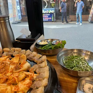 무쇠김치삼겹 사진