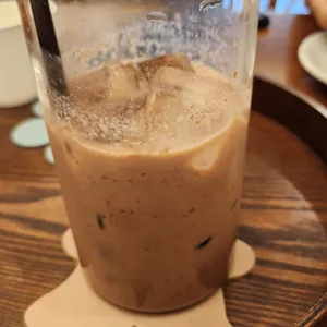 카페 이끌다 사진