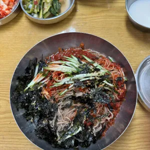 망우리고개 서옹메밀막국수 대표 사진