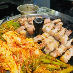 목구멍 대표 사진