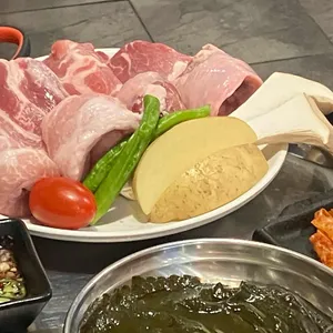 오프로고깃집 사진 2