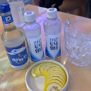 꼬르망주 사진