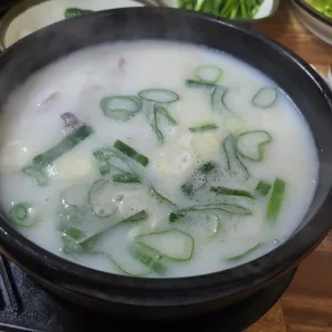 장수돼지국밥 사진
