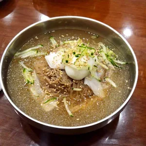 소한마리 솥밥 냉면 사진