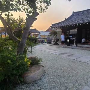 료미 리뷰 사진