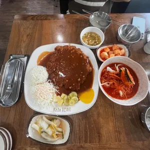감치래 사진