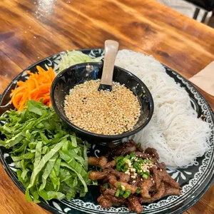 인더비엣 사진