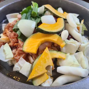 춘천집닭갈비본사직영철판구이 사진