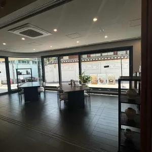 더리빙룸 at 북촌빈관 리뷰 사진