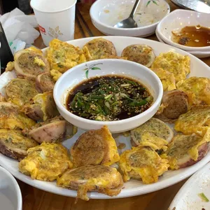 강릉엄지네꼬막집 사진