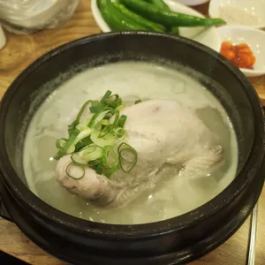 청송약수삼계탕 사진