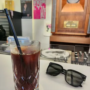 헬카페 뮤직 리뷰 사진