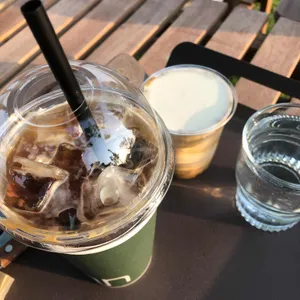 흐른 사진