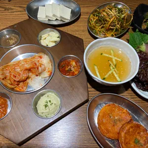 제주오겹살왕돌구이 대표 사진