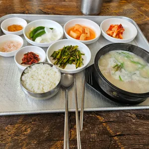 밀양돼지국밥 사진