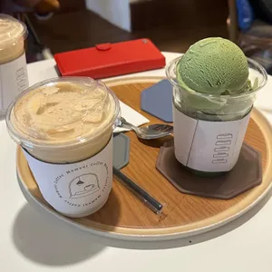 모먼트커피 사진