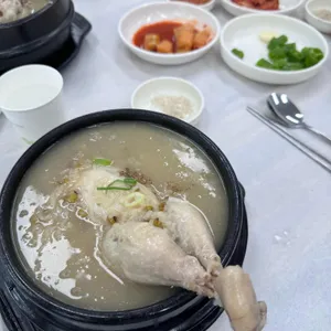 장군족발녹두삼계탕 사진