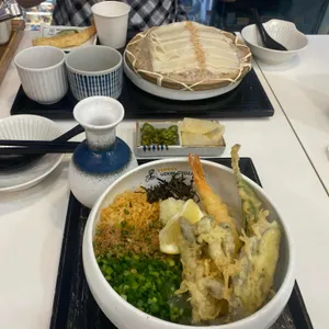 요미우돈 교자 사진