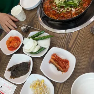 노란간판 창평국밥 사진