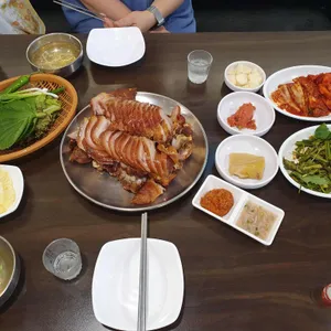 아라네왕족발보쌈 사진