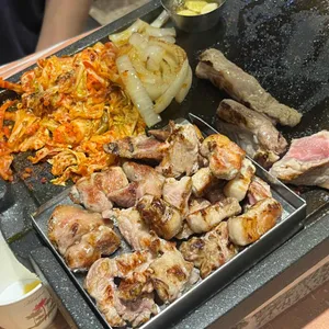 하남돼지집 사진