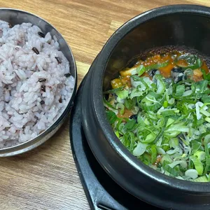 우렁이쌈밥집 사진