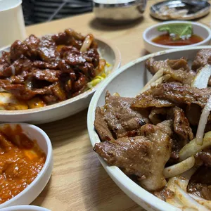 엄마손 돼지불백 사진