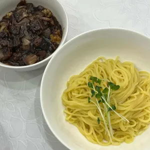 만강홍 사진