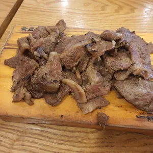 육쌈냉면 사진