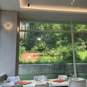 세컨디포레스트 리뷰 사진