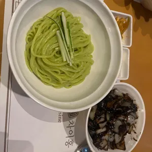 차이홍 사진