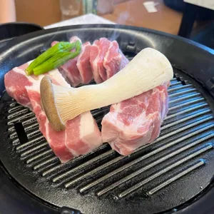 팔육 사진