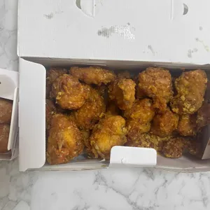 교촌치킨 사진