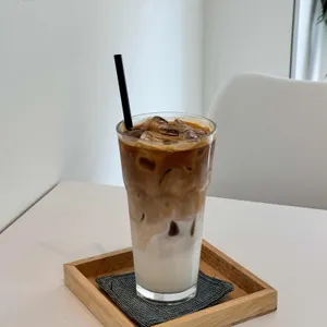 탐미안 사진