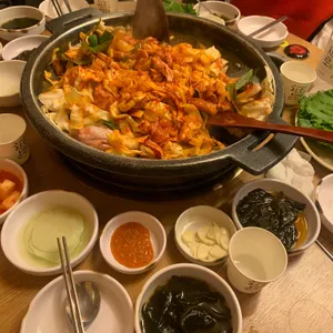 춘천무쇠닭갈비 사진