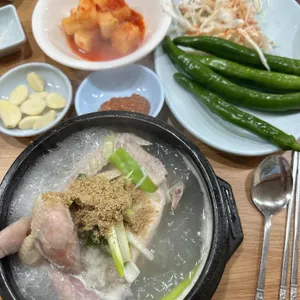 백년지기삼계탕 사진