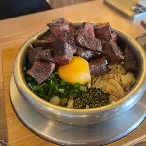 돌돌솥 사진