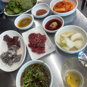 쌍둥이집 사진