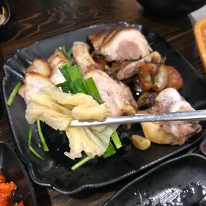 아씨네족발 사진