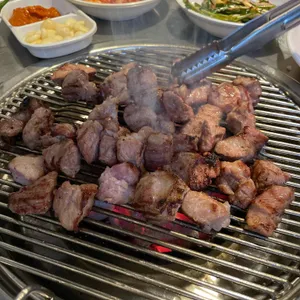 흑석드럼통소금구이 사진