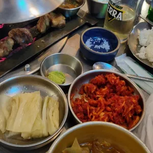 두툼 사진