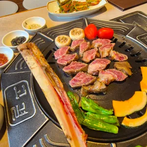 고결 사진
