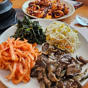 명동보리밥 사진